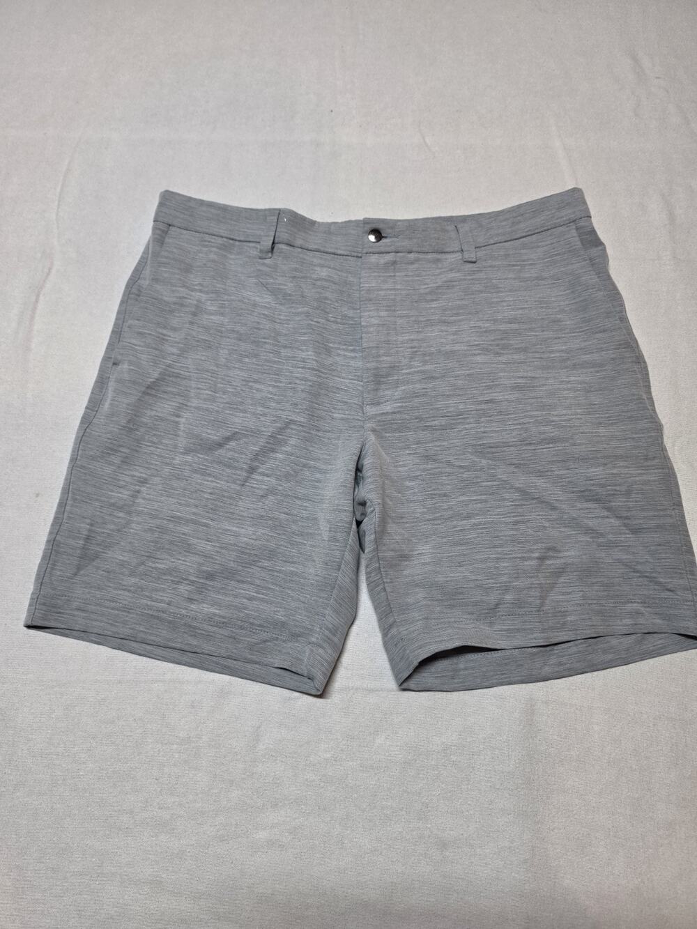 callaway golf Shorts Mens Size 38 Light Grey Chino